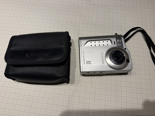 Fujifilm 2700 3mp compact - fujifilm, 2.3mp