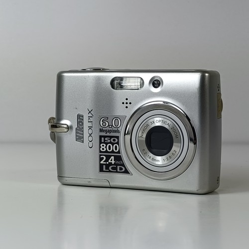 Nikon coolpix l11 0mp - coolpix,