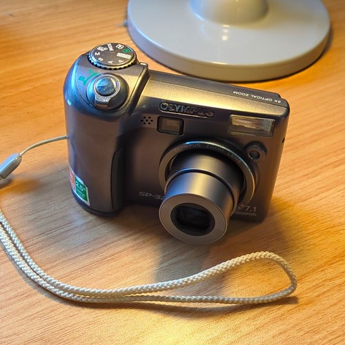 Olympus 320 1mp compact - sp-320,