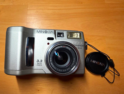 Minolta dimage s304 - dimage, compact