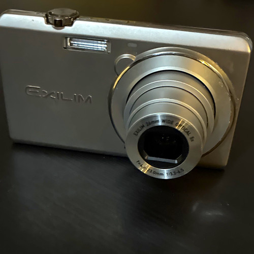 Casio exilim zs10 - casio,