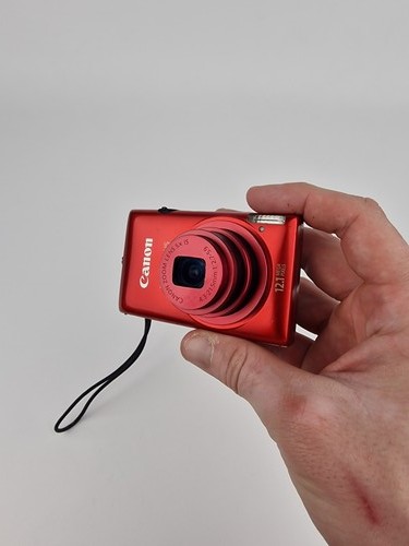 Canon ixus 220hs - 12.1mp, 5x