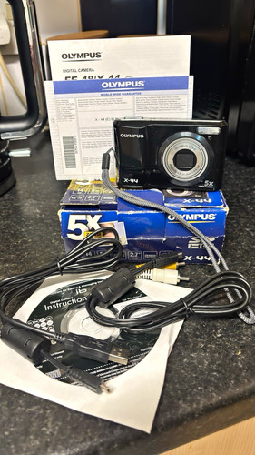 Olympus compact digital - x-44,