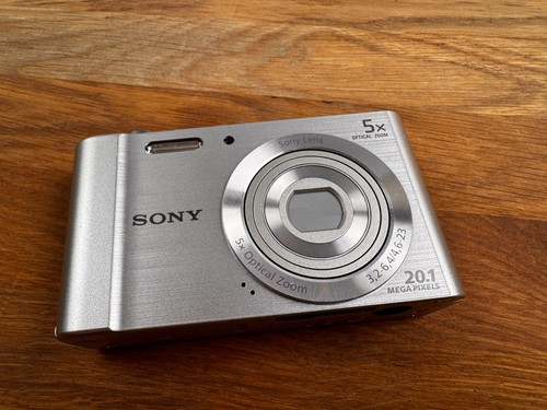 Retro sony cybershot dsc w800 - retro,